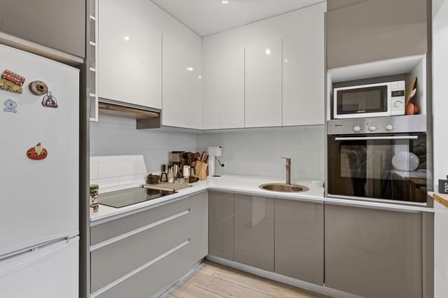 Apartamento de 4 habitaciones en Playa de los Locos, Torrevieja en venta - 249.000 € (Ref: 9826484)