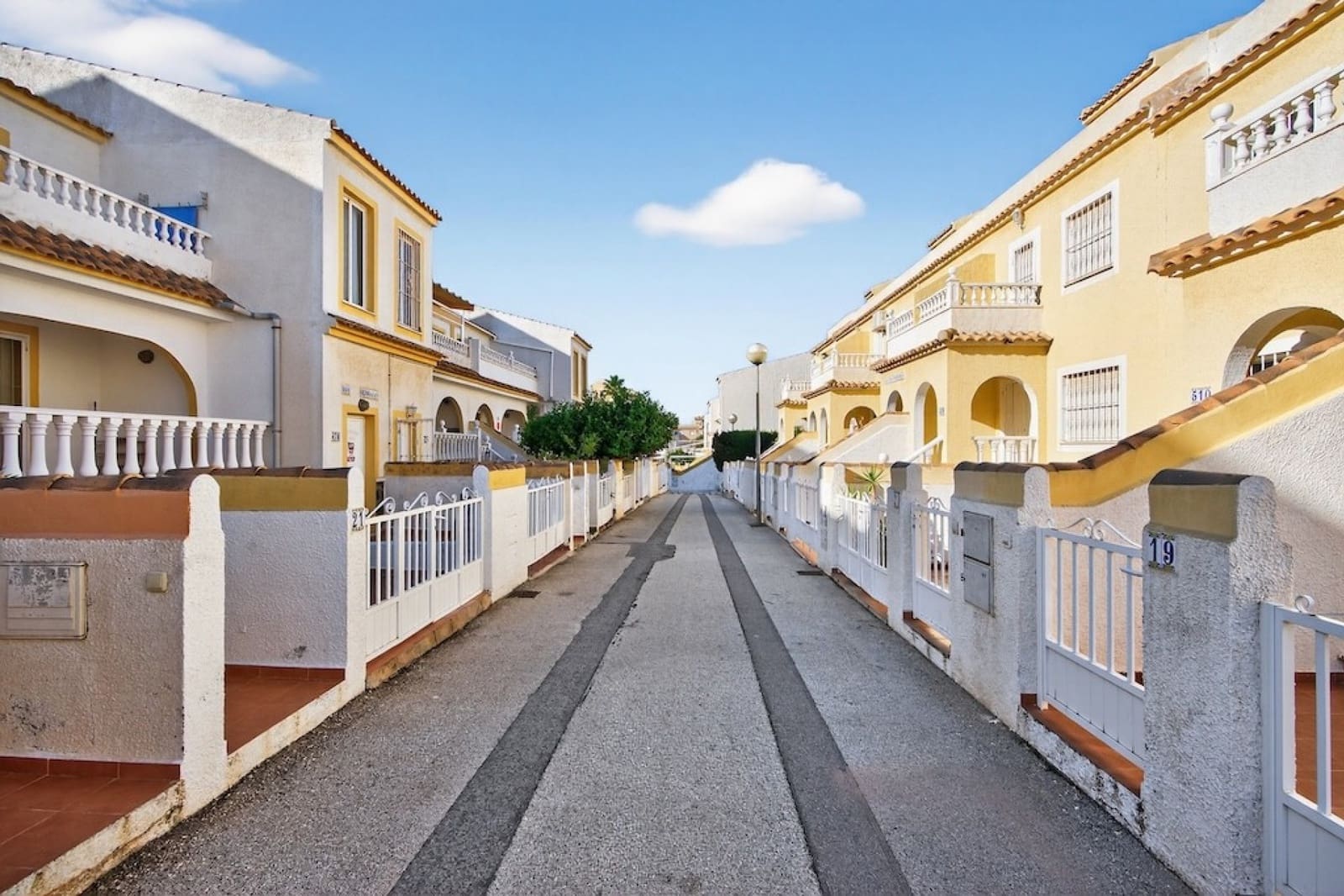 3 soveværelse Lejlighed til salg i Gran Alacant - € 189.000 (Ref: 9826486)