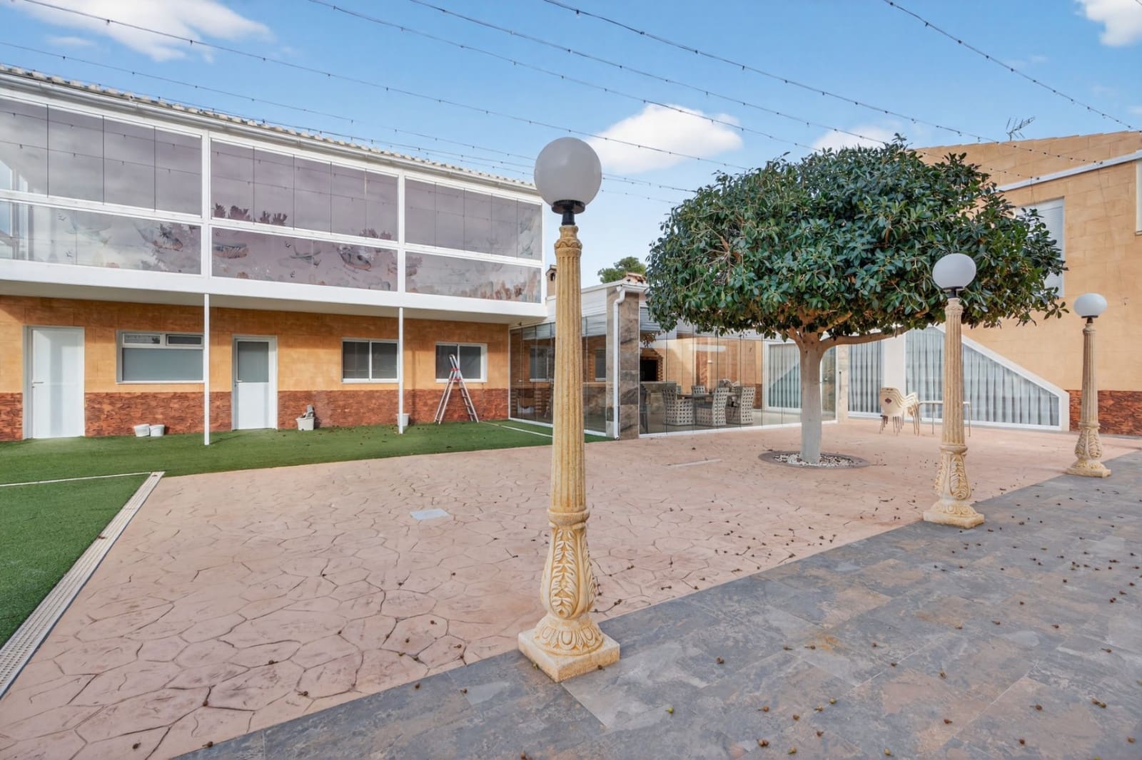 5 bedroom Villa for sale in Rebolledo with pool - € 815,000 (Ref: 9826487)