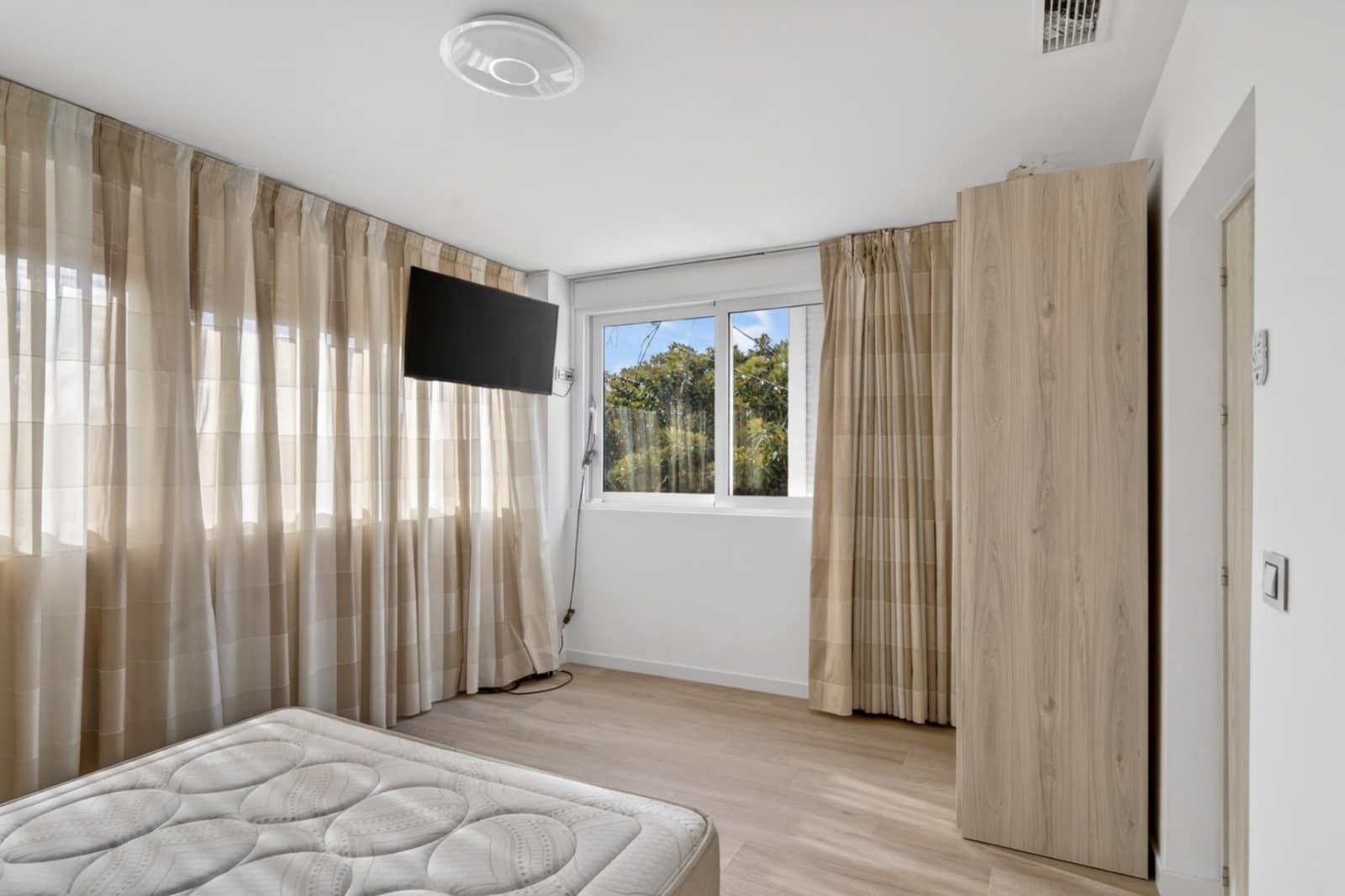 5 bedroom Villa for sale in Rebolledo with pool - € 815,000 (Ref: 9826487)