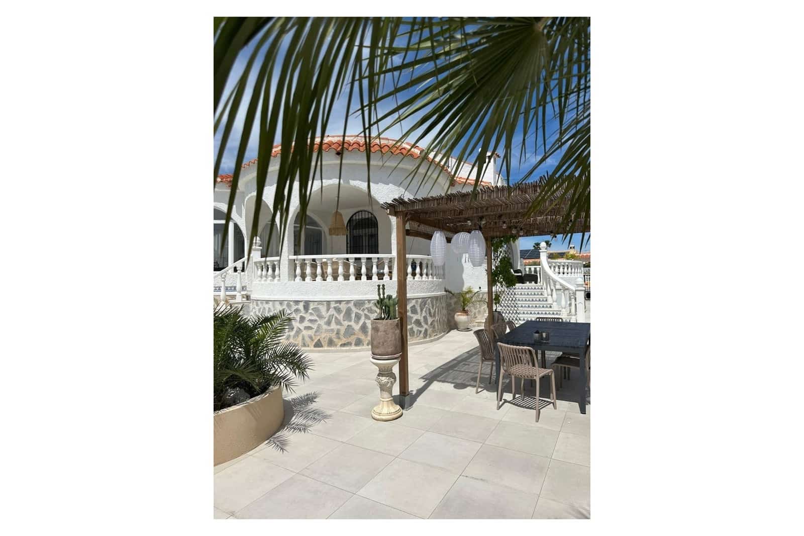 3 slaapkamer Villa te koop in Torrevieja met zwembad - € 645.000 (Ref: 9826488)