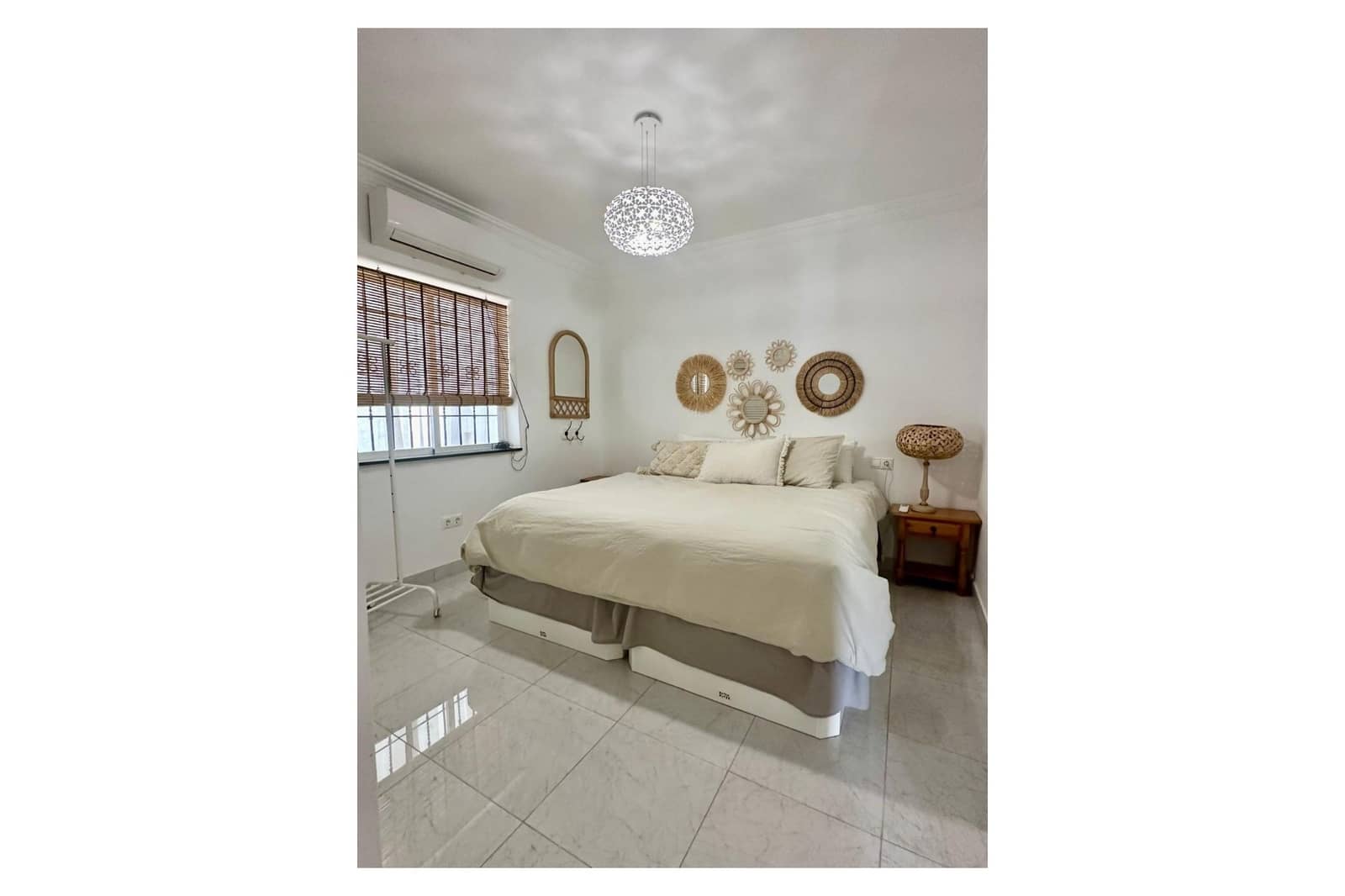 3 slaapkamer Villa te koop in Torrevieja met zwembad - € 645.000 (Ref: 9826488)