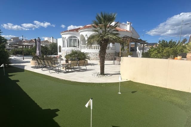 3 soveværelse Villa til salg i El Chaparral, Torrevieja med swimmingpool - € 645.000 (Ref: 9826488)