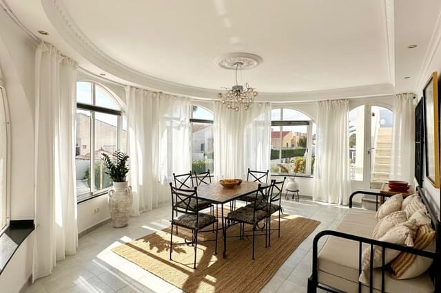 3 soveværelse Villa til salg i El Chaparral, Torrevieja med swimmingpool - € 645.000 (Ref: 9826488)