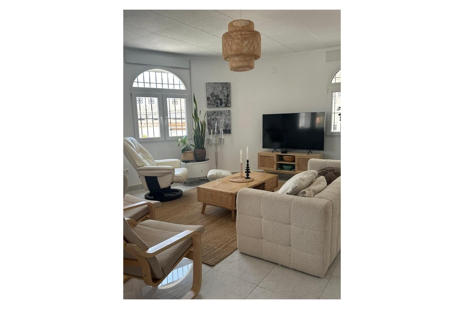 3 slaapkamer Villa te koop in Torrevieja met zwembad - € 645.000 (Ref: 9826488)