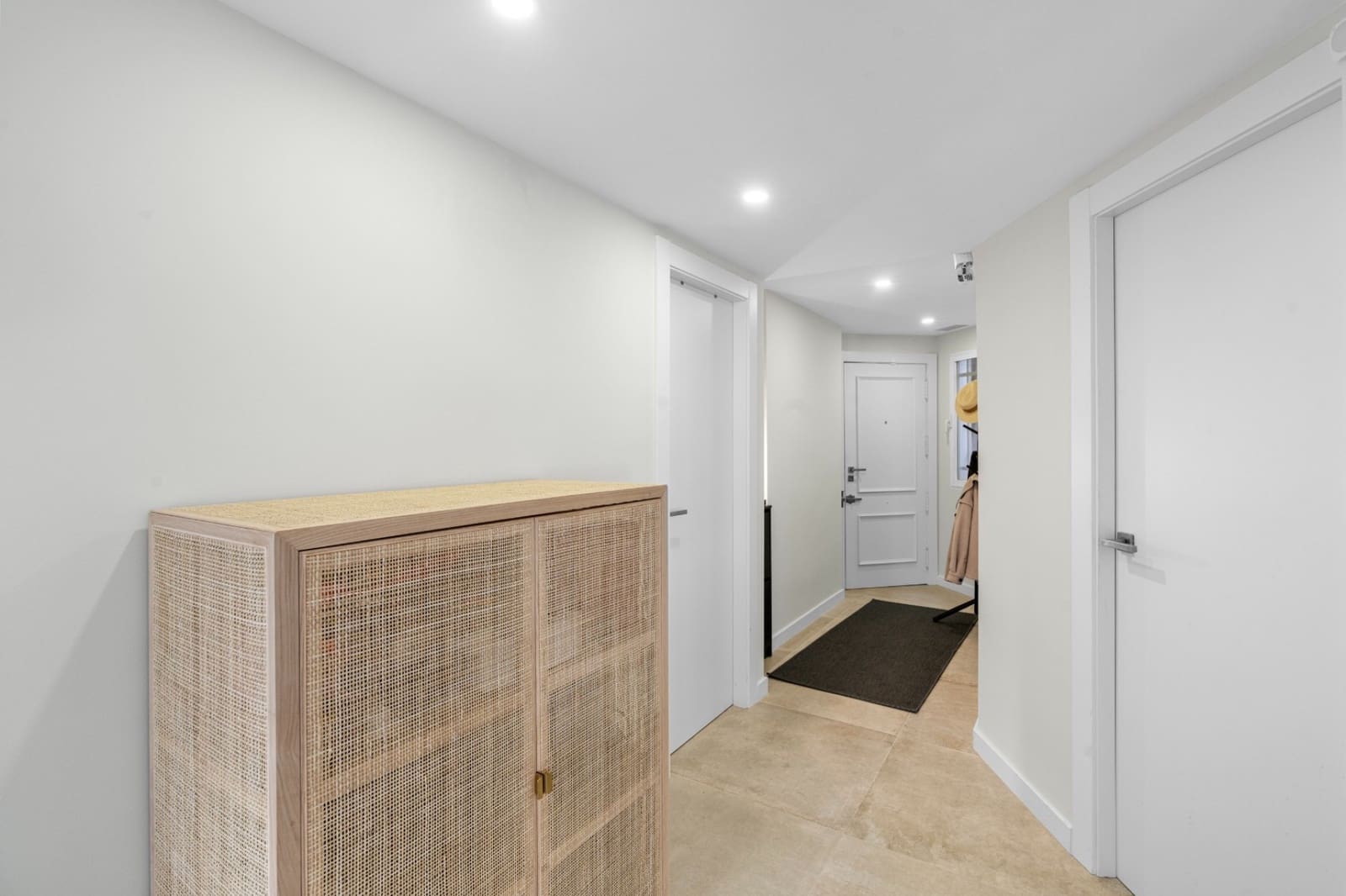 3 Zimmer Apartment zu verkaufen in Alicante / Alacant Stadt - 370.000 € (Ref: 9826490)
