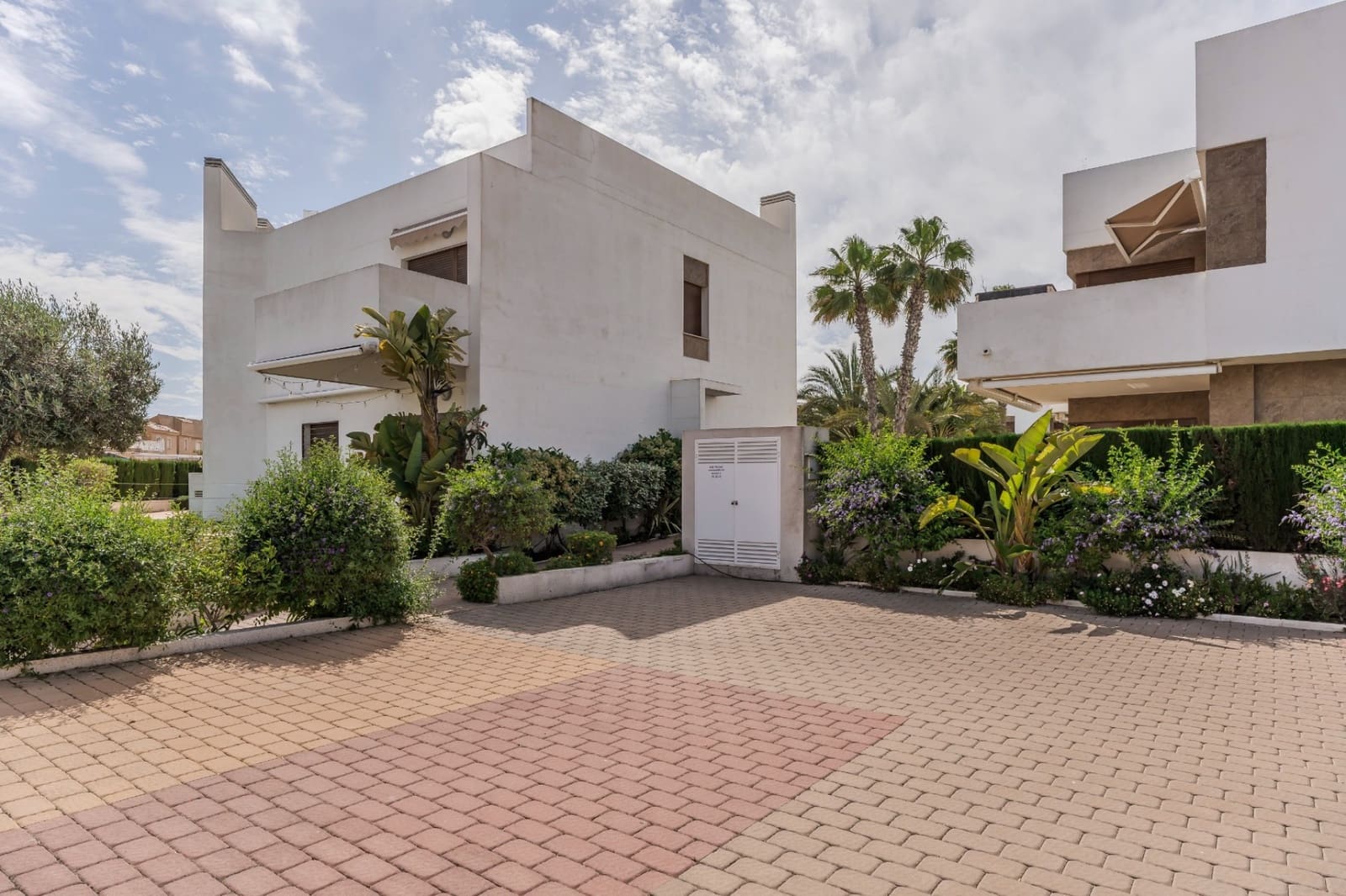 3 makuuhuone Huoneisto myytävänä paikassa La Zenia - 379 000 € (Ref: 9826492)