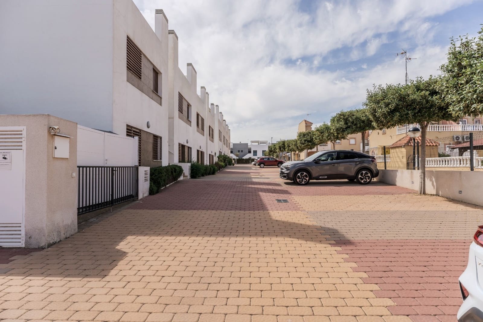 3 makuuhuone Huoneisto myytävänä paikassa La Zenia - 379 000 € (Ref: 9826492)
