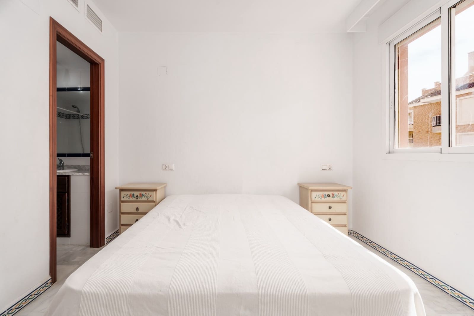 2 sypialnia Apartament na sprzedaż w Torrevieja z basenem - 225 000 € (Ref: 9826494)
