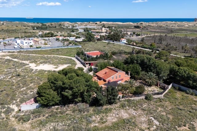 8 bedroom Villa for sale in El Altet, Elche / Elx - € 679,000 (Ref: 9826495)