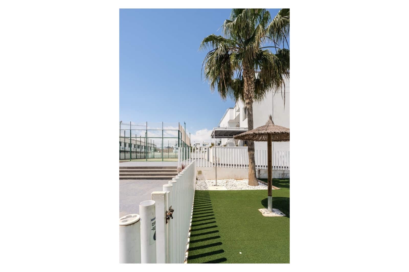 Ático de 2 habitaciones en Torre de la Horadada en venta - 229.000 € (Ref: 9826496)