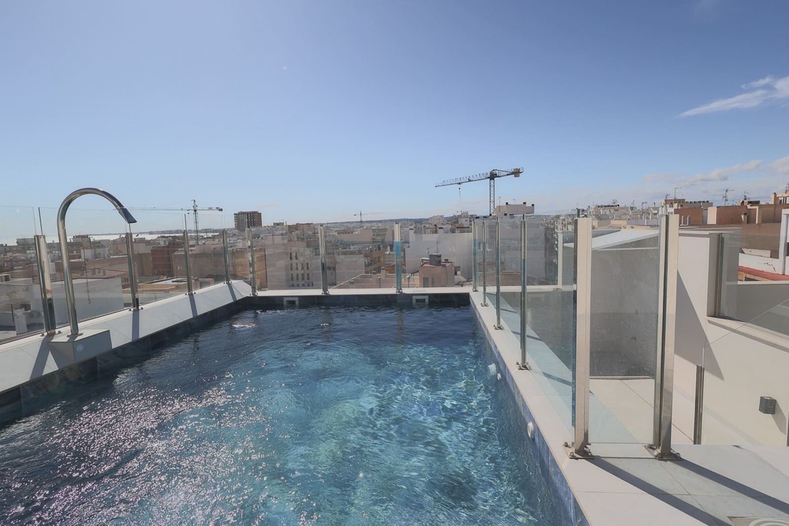 2 sypialnia Apartament na sprzedaż w Torrevieja z basenem - 319 900 € (Ref: 9826497)