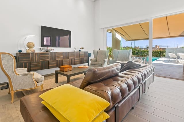 3 soveværelse Villa til salg i Algorfa med swimmingpool - € 610.000 (Ref: 9826499)
