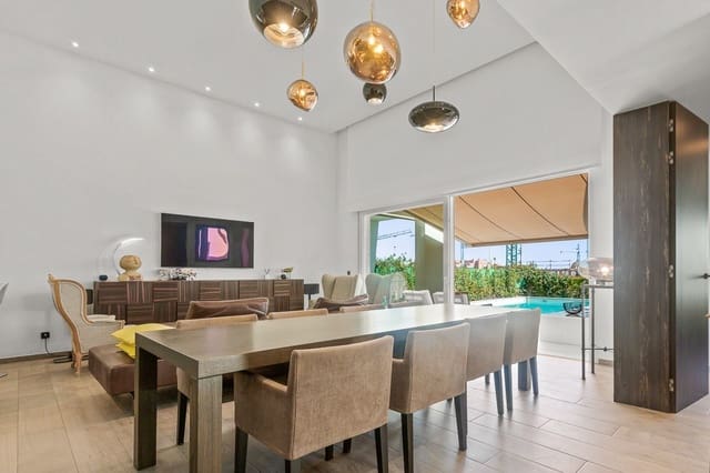 3 soveværelse Villa til salg i Algorfa med swimmingpool - € 610.000 (Ref: 9826499)