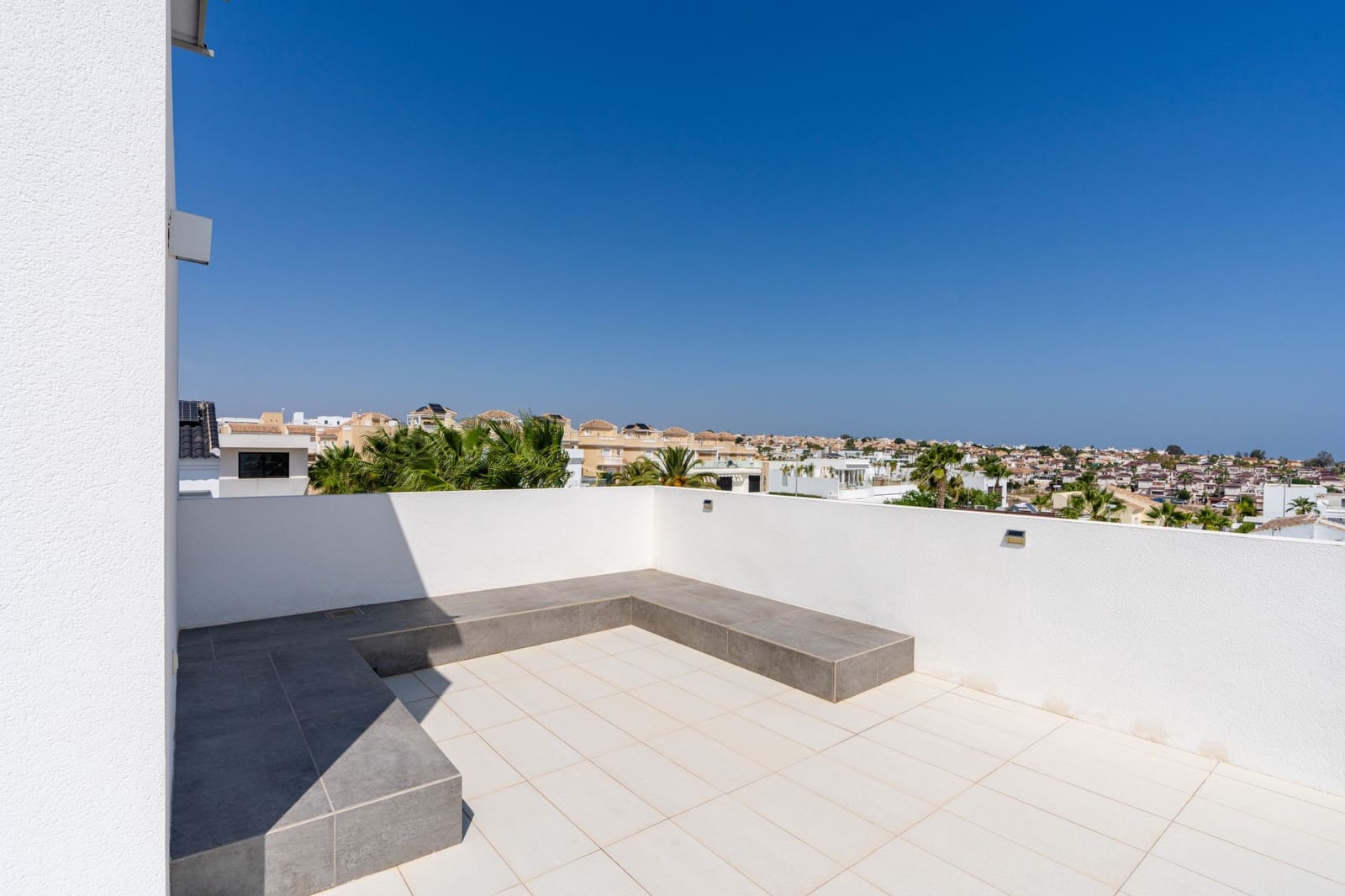 7 bedroom Villa for sale in San Fulgencio with pool garage - € 1,090,000 (Ref: 9826500)