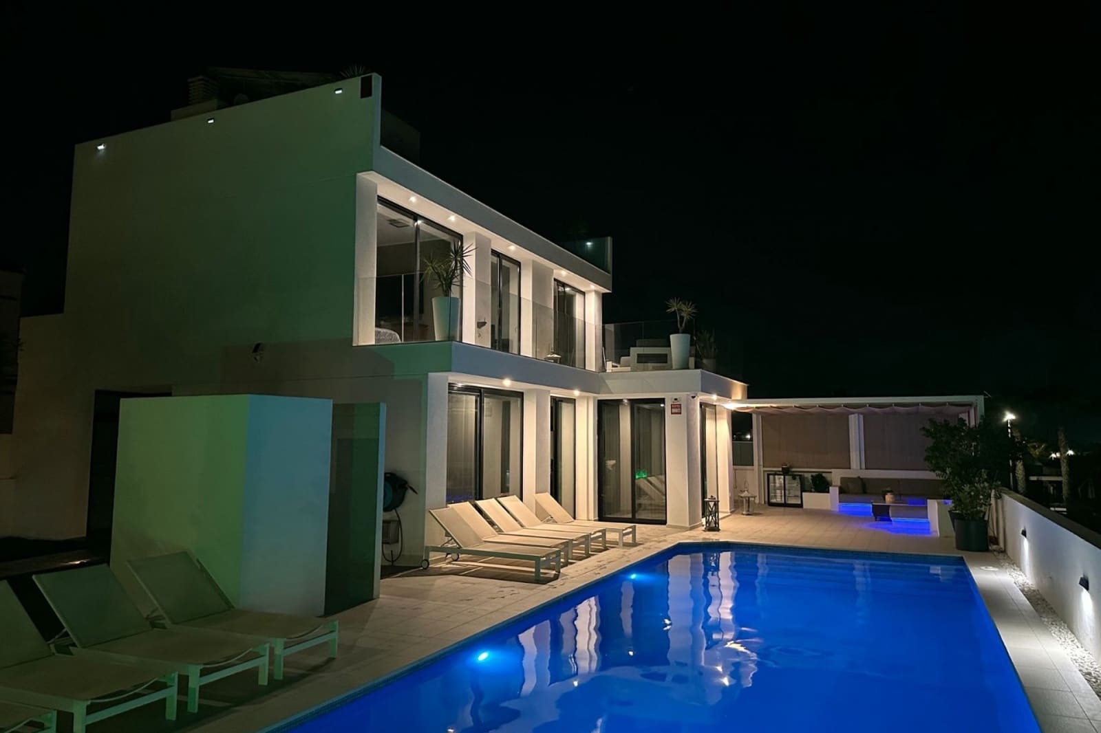 7 bedroom Villa for sale in San Fulgencio with pool garage - € 1,090,000 (Ref: 9826500)