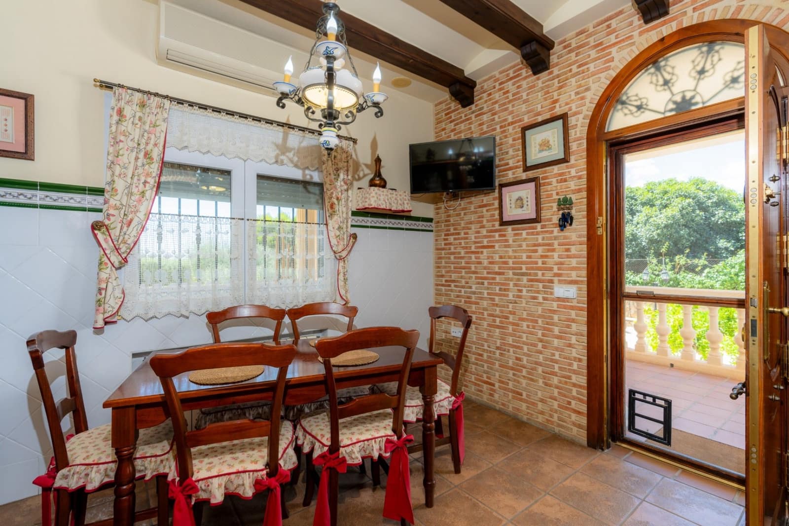 5 soveværelse Villa til salg i San Vicente / Sant Vicent del Raspeig med swimmingpool - € 850.000 (Ref: 9826501)
