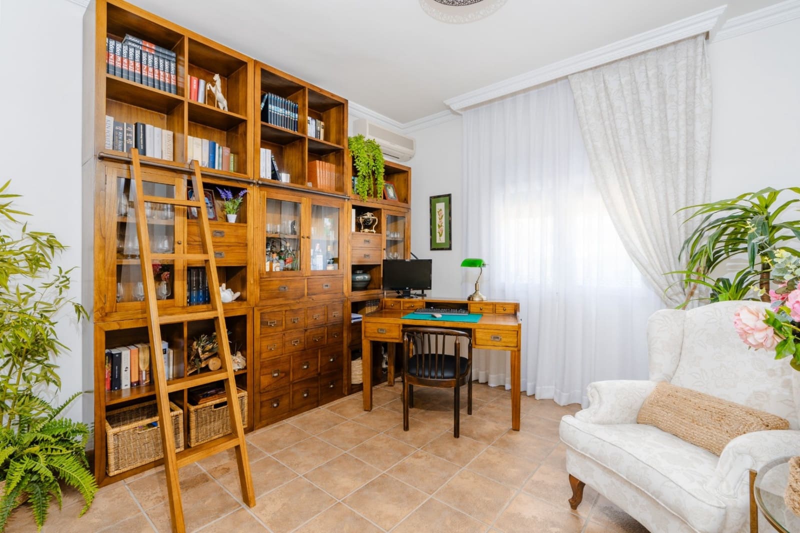 5 soveværelse Villa til salg i San Vicente / Sant Vicent del Raspeig med swimmingpool - € 850.000 (Ref: 9826501)