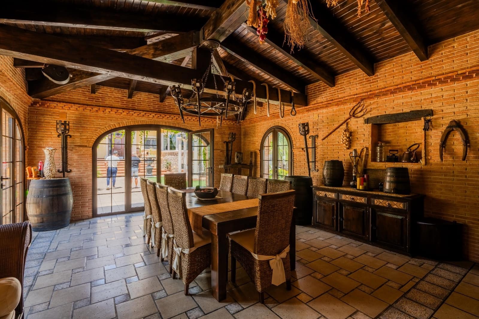 5 soveværelse Villa til salg i San Vicente / Sant Vicent del Raspeig med swimmingpool - € 850.000 (Ref: 9826501)