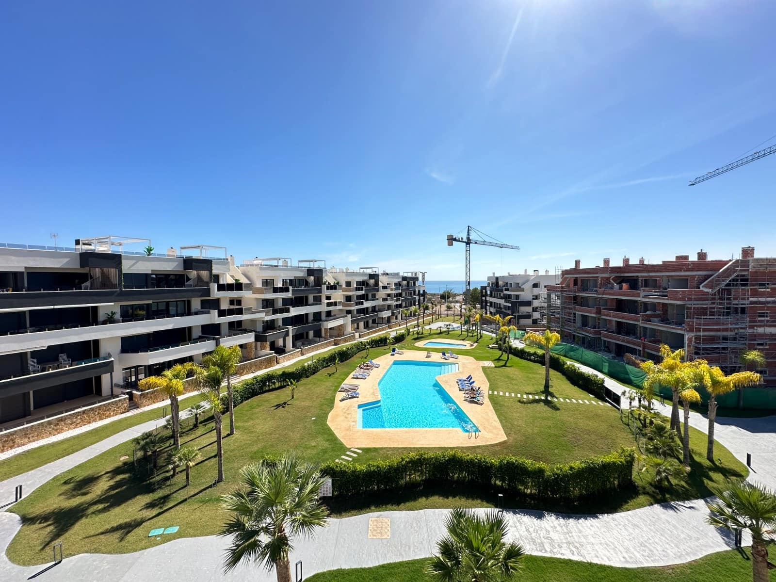 Ático de 2 habitaciones en Playa Flamenca en venta - 595.000 € (Ref: 9826513)