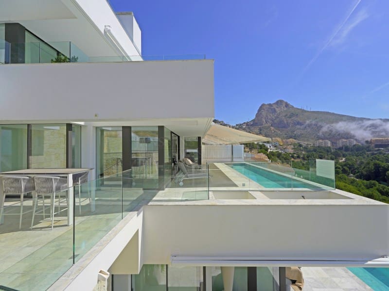 3 bedroom Apartment for sale in Altea - € 1,495,000 (Ref: 9826520)