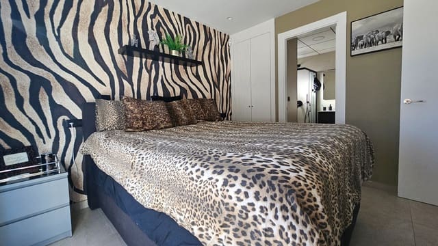 5 sypialnia Willa na sprzedaż w Algorfa z basenem garażem - 749 900 € (Ref: 9826529)