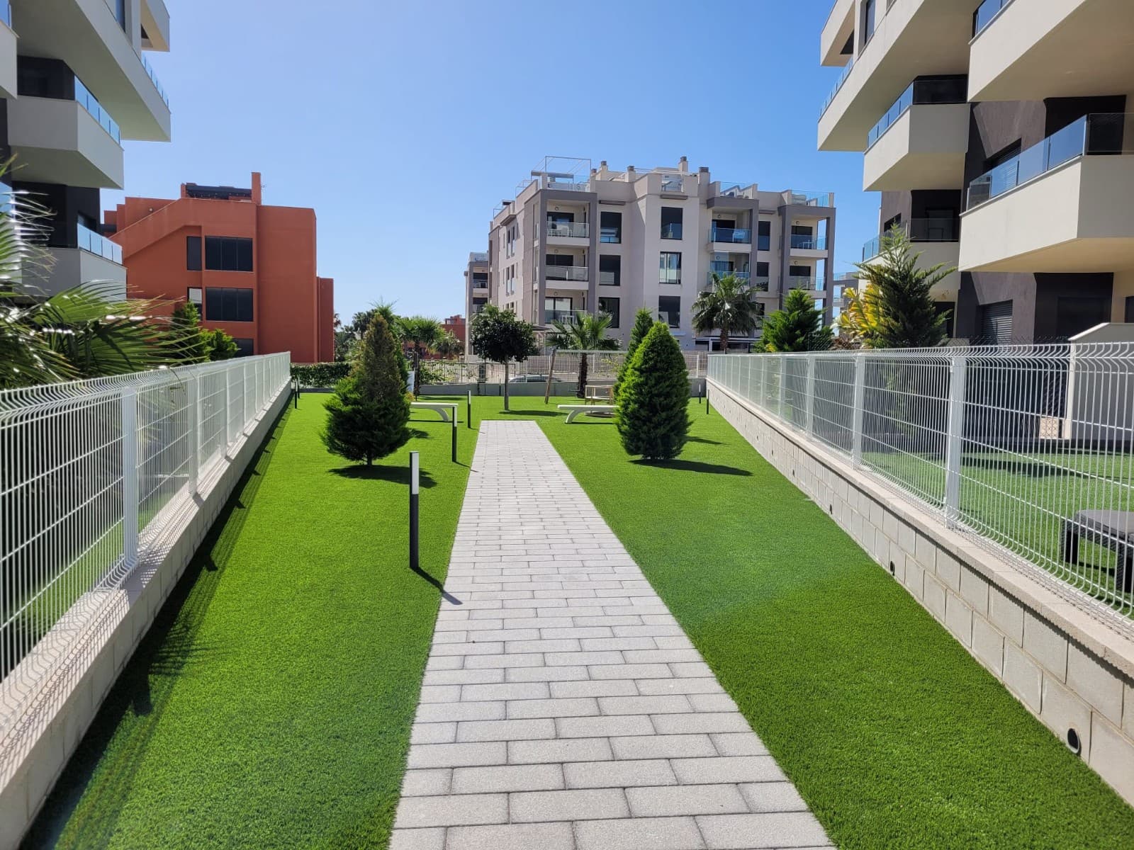 2 Zimmer Apartment zu verkaufen in Orihuela Costa mit Pool - 289.000 € (Ref: 9826540)