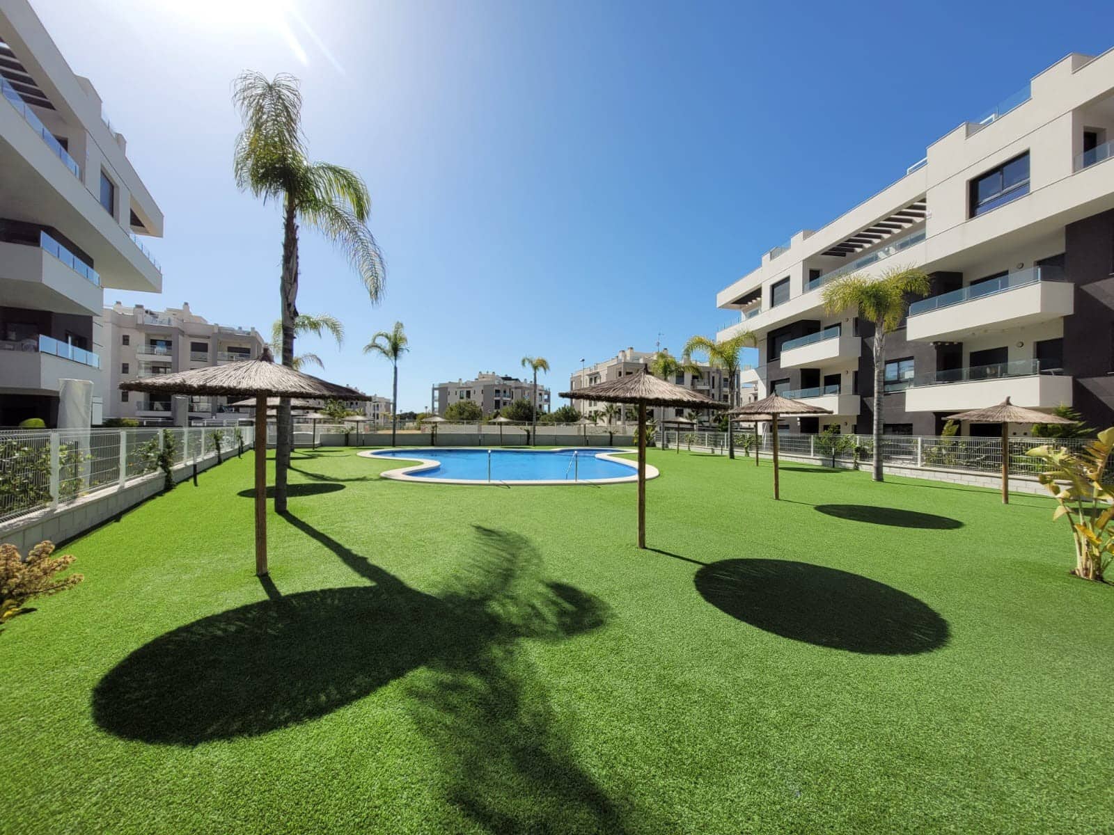 2 Zimmer Apartment zu verkaufen in Orihuela Costa mit Pool - 289.000 € (Ref: 9826540)