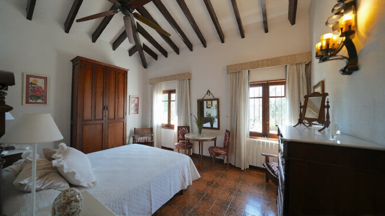 5 bedroom Finca/Country House for sale in Pedreguer with pool - € 740,000 (Ref: 9826541)
