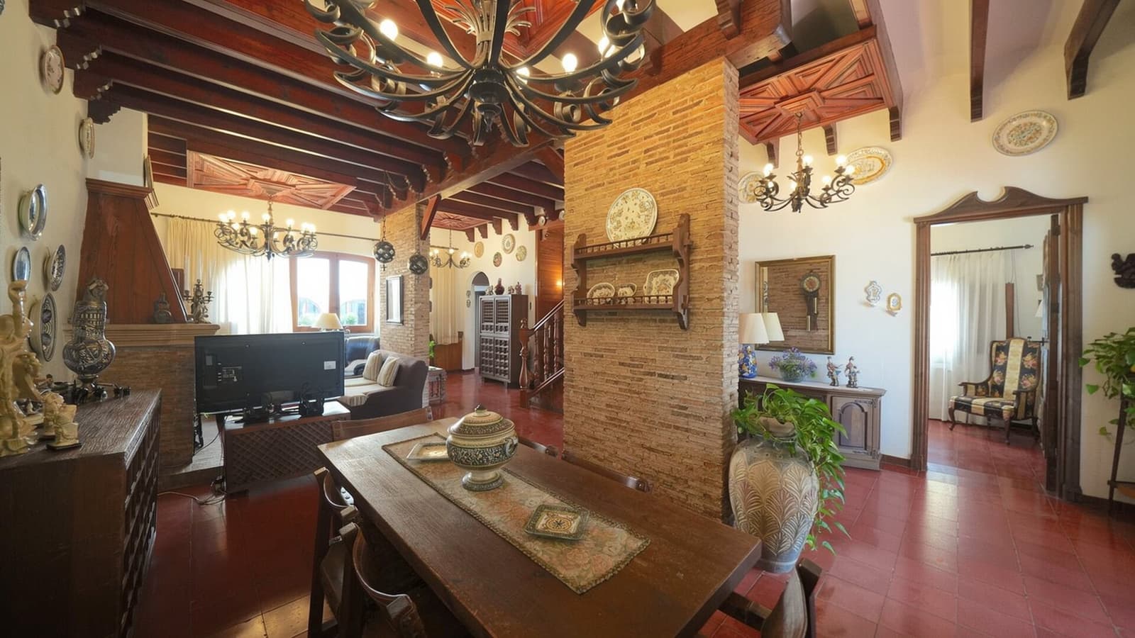 5 bedroom Finca/Country House for sale in Pedreguer with pool - € 740,000 (Ref: 9826541)