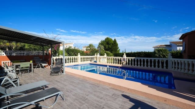 3 soverom Villa til salgs i Dénia med svømmebasseng - € 495 000 (Ref: 9826544)