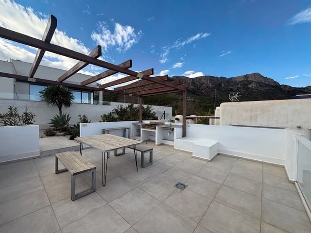 3 quarto Moradia para venda em Polop com piscina - 460 000 € (Ref: 9826547)