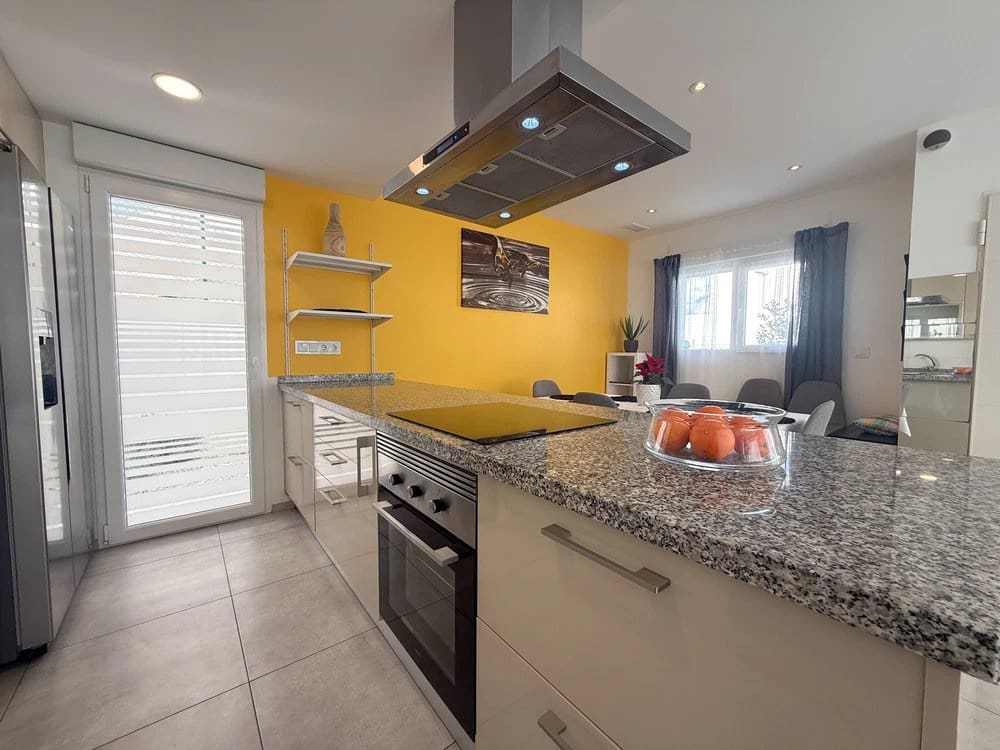 3 quarto Moradia para venda em Polop com piscina - 460 000 € (Ref: 9826547)