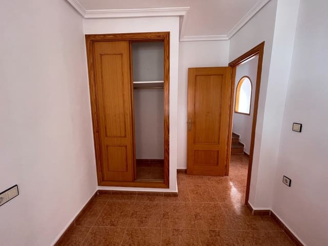 Pareado de 3 habitaciones en Los Montesinos en venta - 273.000 € (Ref: 9826561)