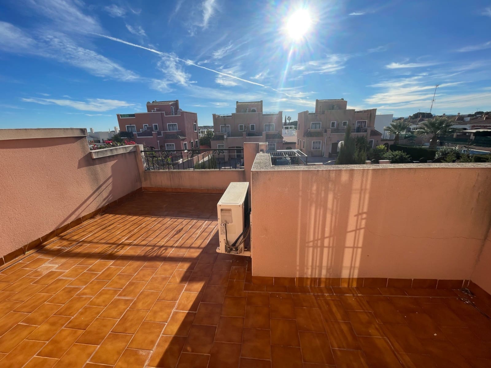Pareado de 3 habitaciones en Los Montesinos en venta - 273.000 € (Ref: 9826561)