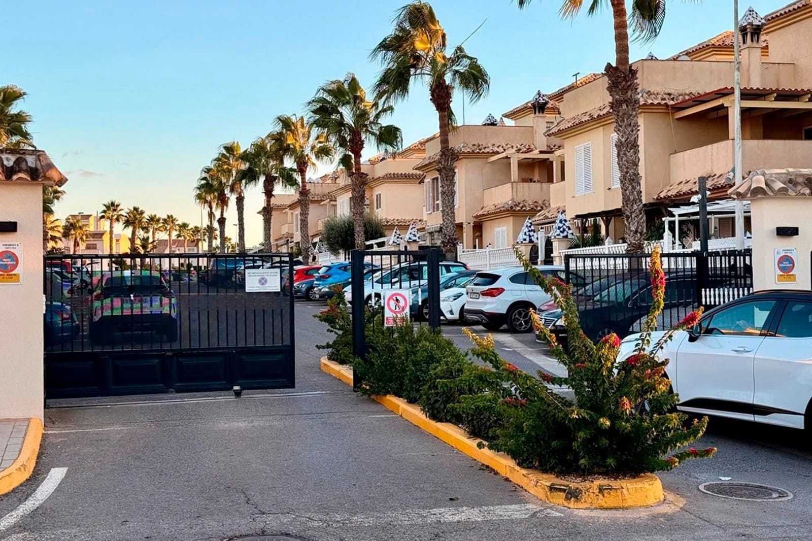 3 bedroom Bungalow for sale in Gran Alacant - € 199,000 (Ref: 9826568)