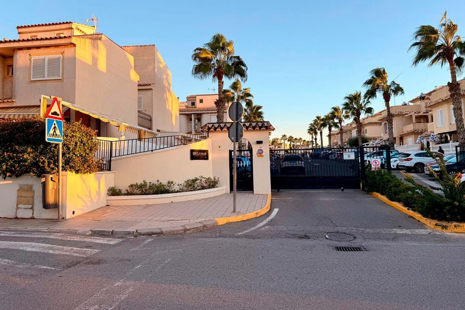 3 bedroom Bungalow for sale in Gran Alacant - € 199,000 (Ref: 9826568)