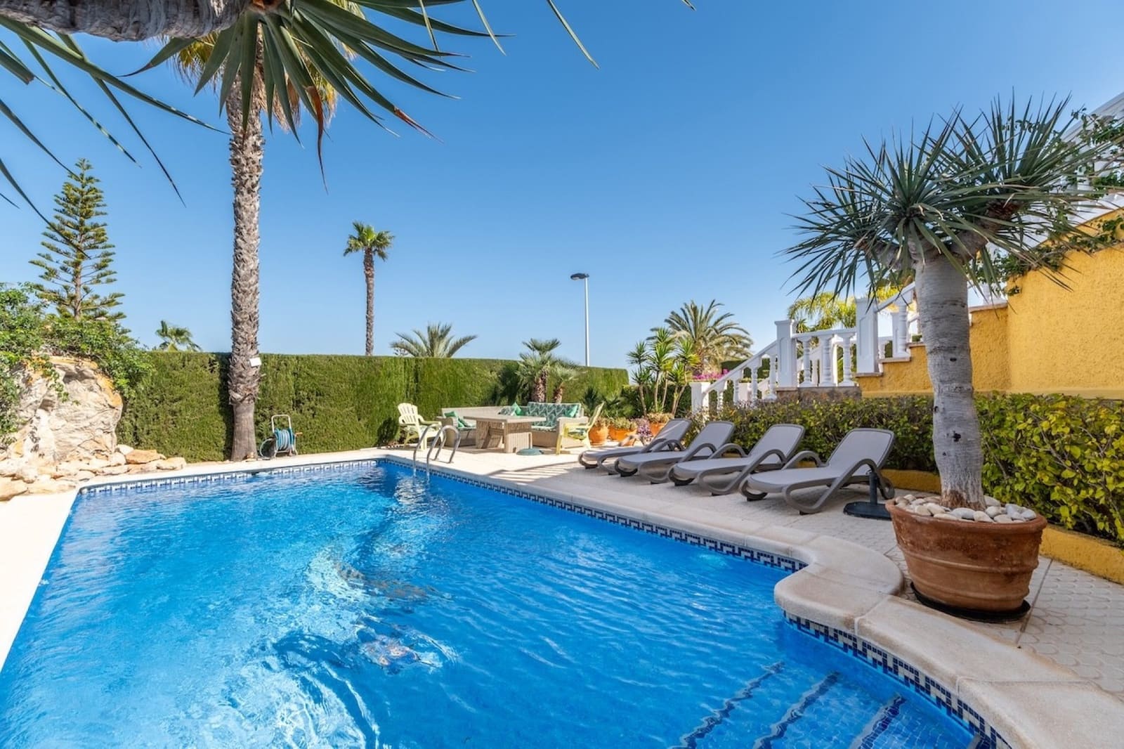 3 bedroom Villa for sale in Gran Alacant with pool - € 580,000 (Ref: 9826570)