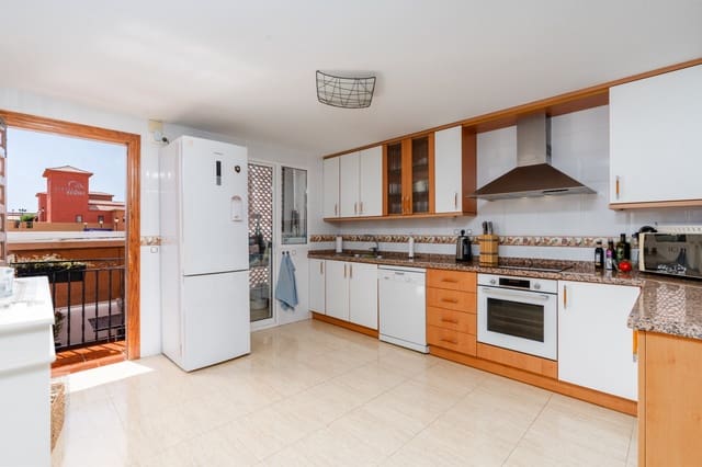6 soverom Hus til salgs i Monte Faro - Altomar II, Santa Pola med svømmebasseng - € 379 000 (Ref: 9826571)
