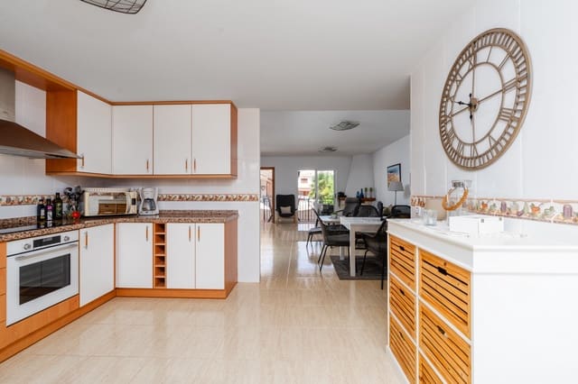 6 soverom Hus til salgs i Monte Faro - Altomar II, Santa Pola med svømmebasseng - € 379 000 (Ref: 9826571)