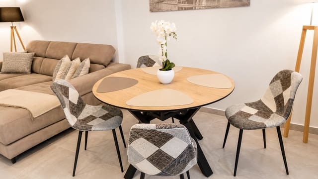2 quarto Apartamento para arrendamento para férias em Centro, Torrevieja com piscina Garagem - 595 € (Ref: 9847861)