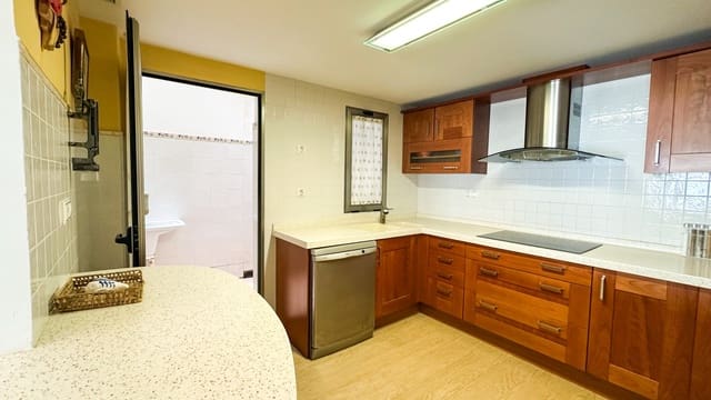 4 soverom Leilighet til salgs i Playa de los Locos, Torrevieja med svømmebasseng - € 680 000 (Ref: 9851133)