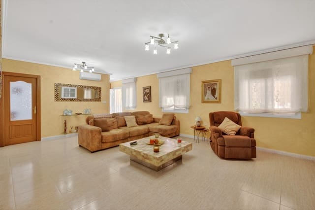 Chalet de 4 habitaciones en Monte y Mar, Santa Pola en venta con piscina - 695.000 € (Ref: 9851195)