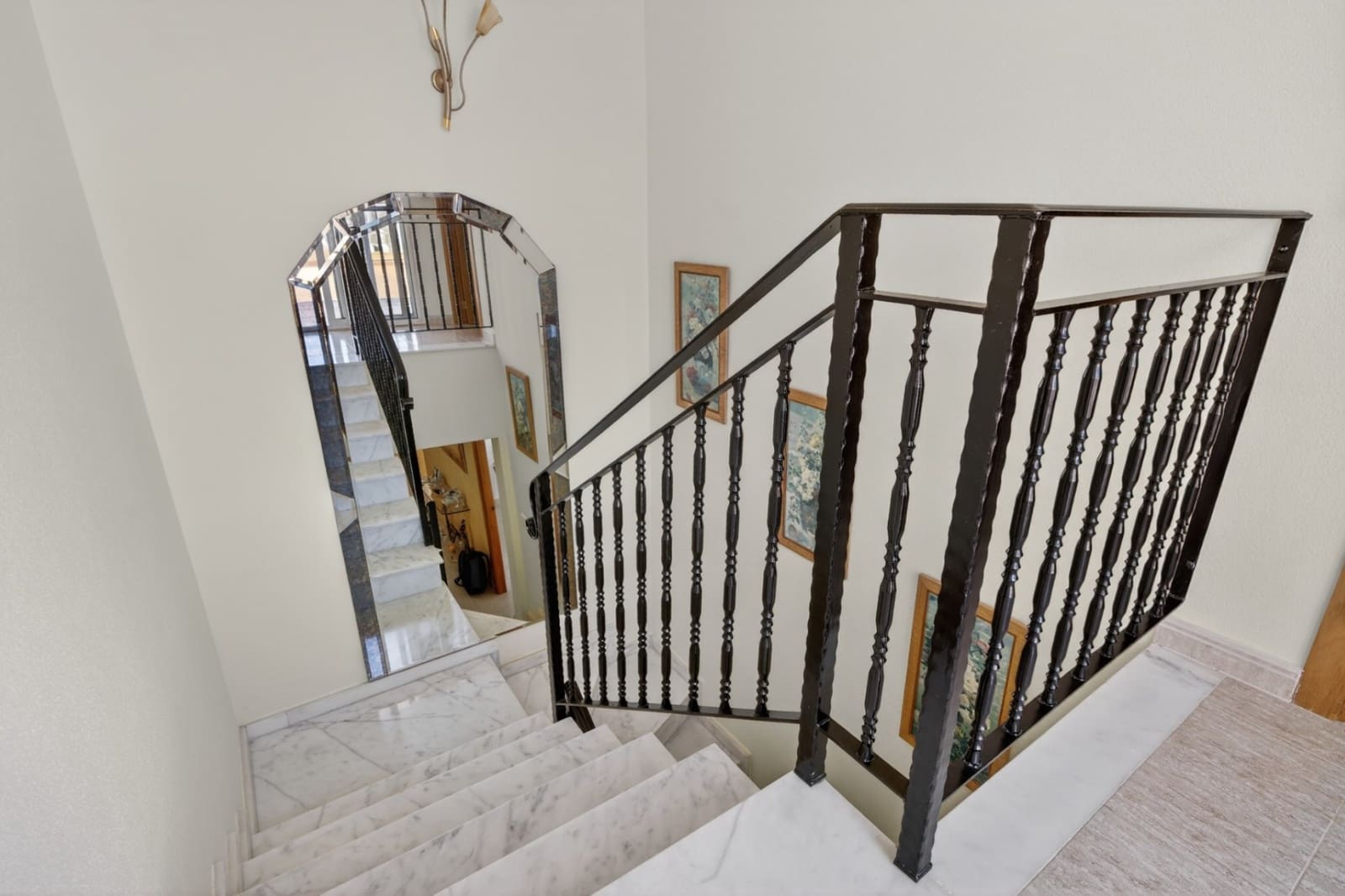 4 Zimmer Villa zu verkaufen in Gran Alacant mit Pool - 695.000 € (Ref: 9851195)