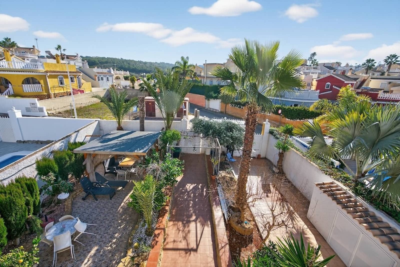 6 bedroom Villa for sale in Gran Alacant - € 499,000 (Ref: 9851198)
