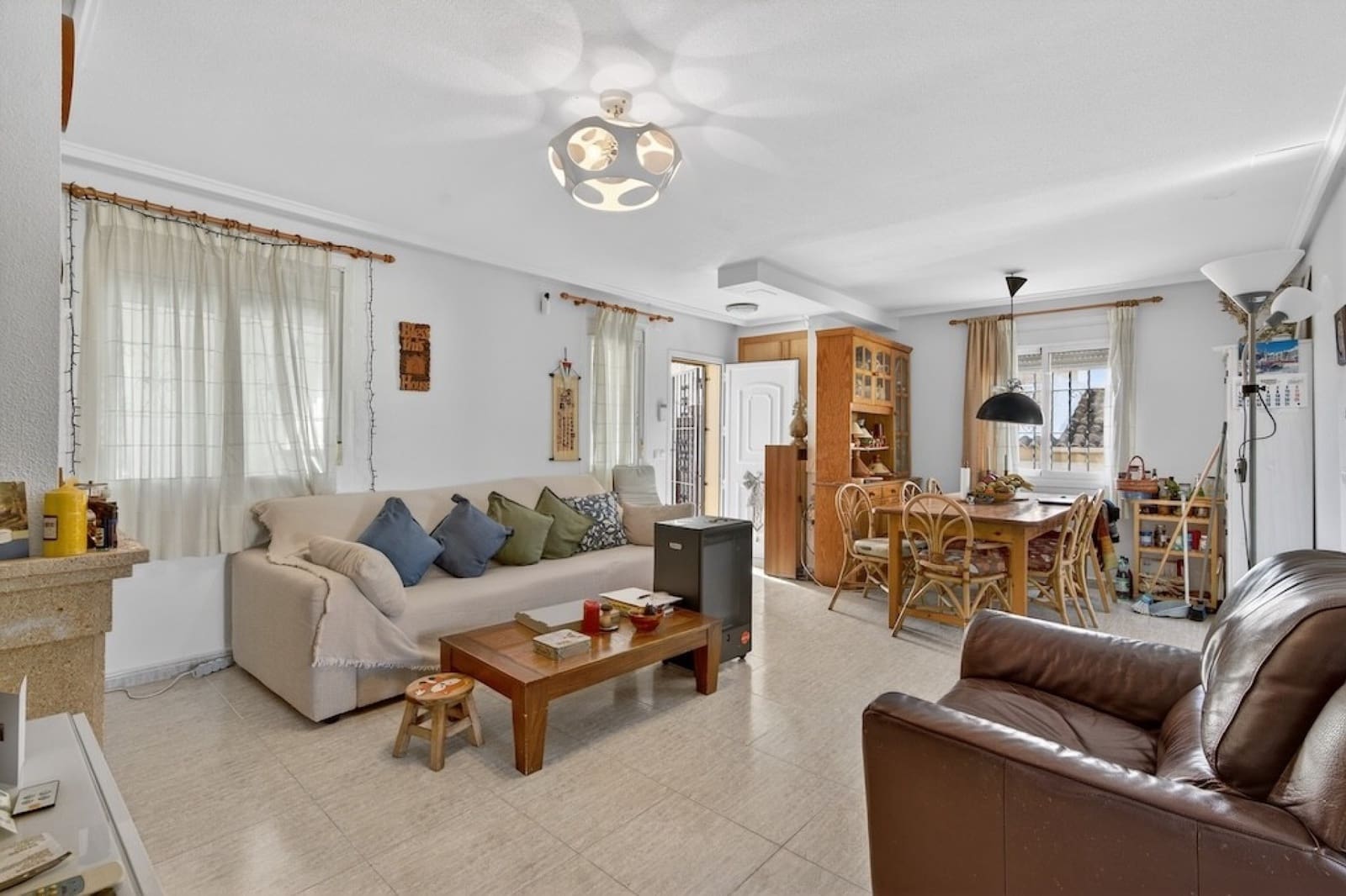 Chalet de 6 habitaciones en Gran Alacant en venta con piscina - 499.000 € (Ref: 9851198)