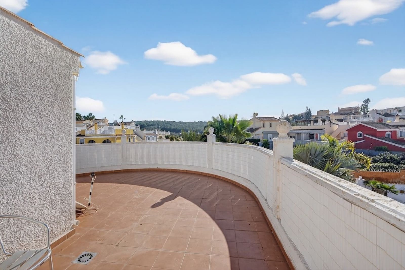 Chalet de 6 habitaciones en Gran Alacant en venta con piscina - 499.000 € (Ref: 9851198)