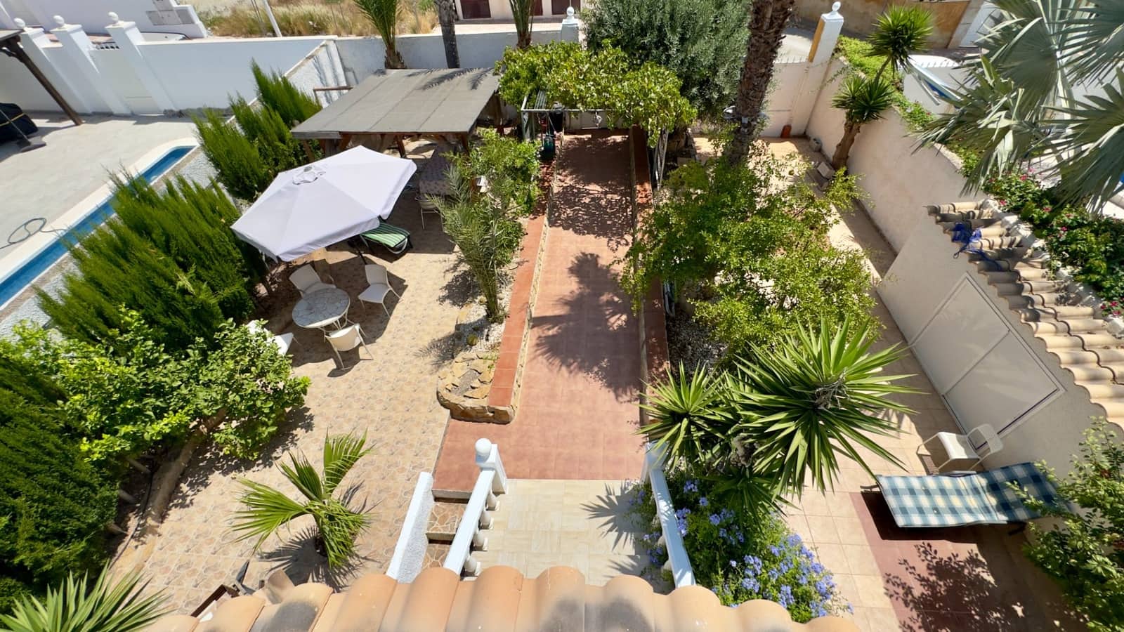 Chalet de 6 habitaciones en Gran Alacant en venta con piscina - 499.000 € (Ref: 9851198)