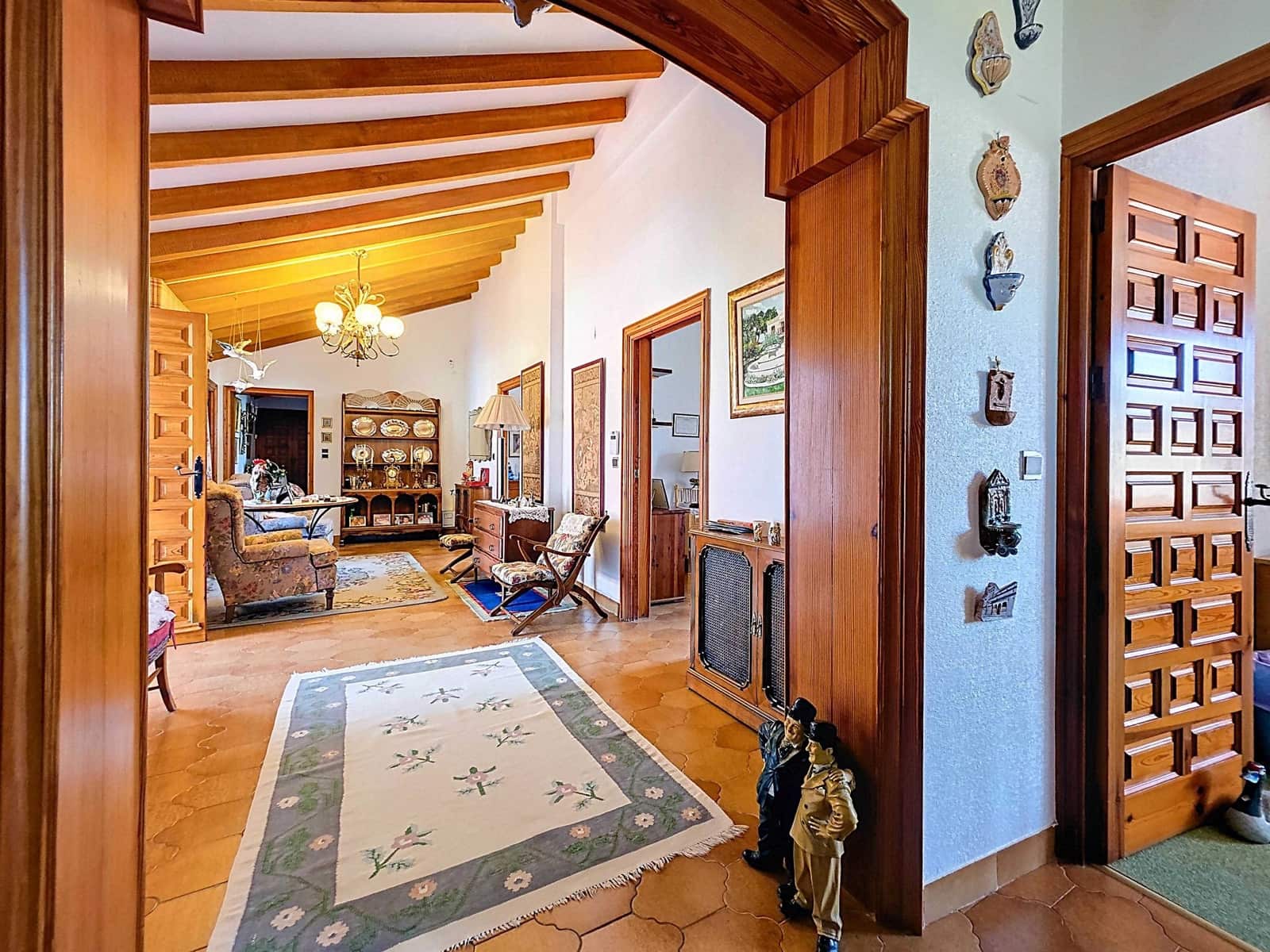 6 bedroom Villa for sale in Elda - € 1,099,000 (Ref: 9851200)