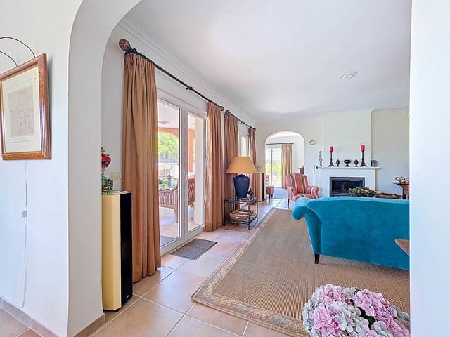 2 soveværelse Villa til salg i Ayora - € 499.500 (Ref: 9851201)
